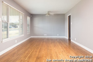 Building Photo - 303 Schmeltzer Ln