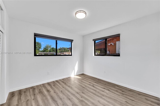 Building Photo - 3040 NW 96th St