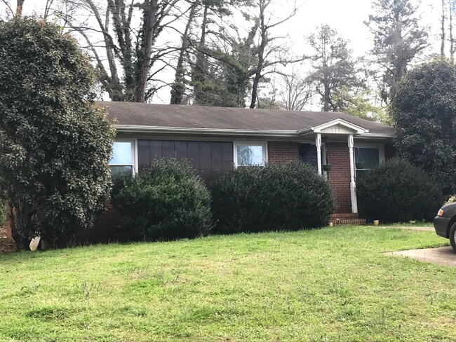 Primary Photo - 3 Bed, 1 Bath Home in Central, SC