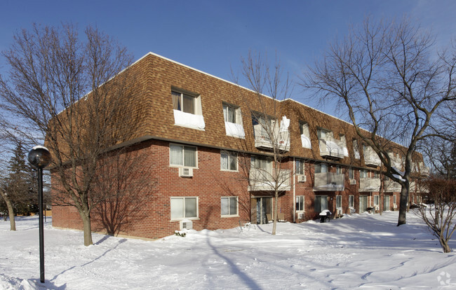 Building Photo - Villa Verde Condo Association