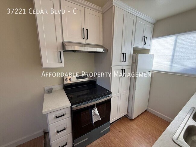 Building Photo - 37221 Cedar Blvd