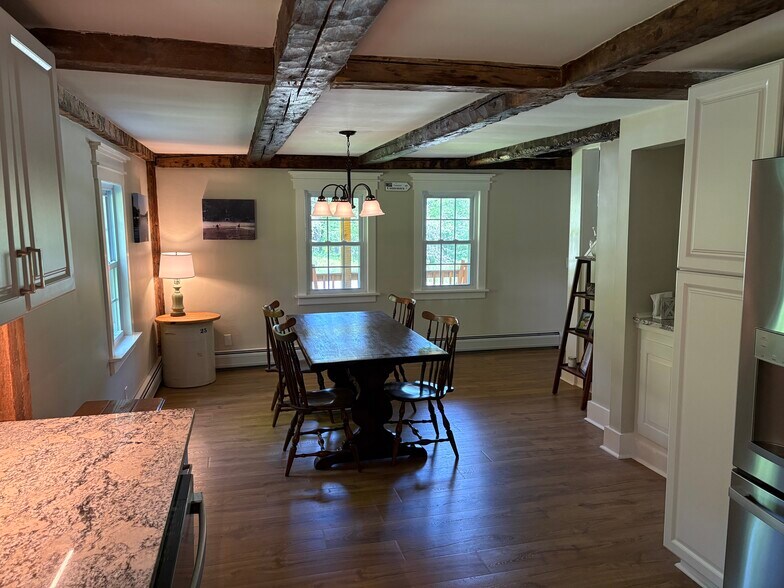 Open dining room and kitche - 66 Stagecoach Rd