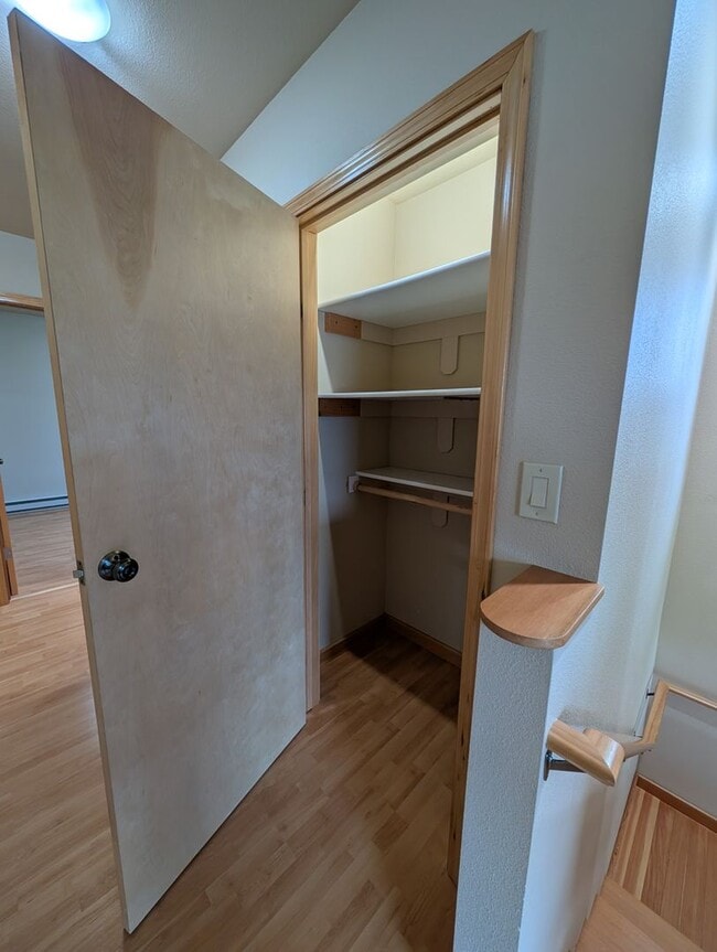 Building Photo - Unfurnished Auke Bay Home, 3BD+Den, 2BA, H...