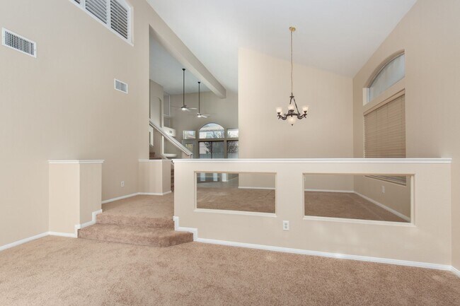Building Photo - Enormous Silverado Ranch pool home with new paint and carpet