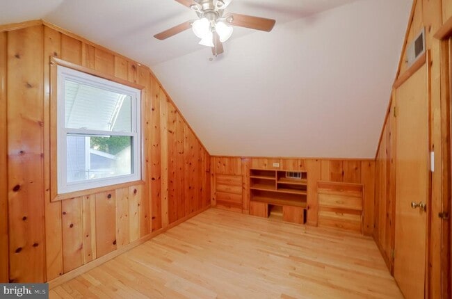 Building Photo - 5917 Rolston Rd