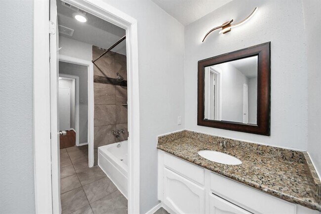 Building Photo - 22407 Millgate Dr