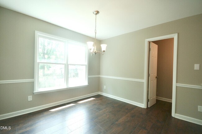 Building Photo - 3516 Casine Ct