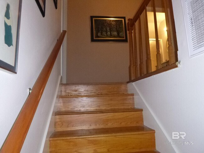 Building Photo - 19307 Scenic Hwy 98