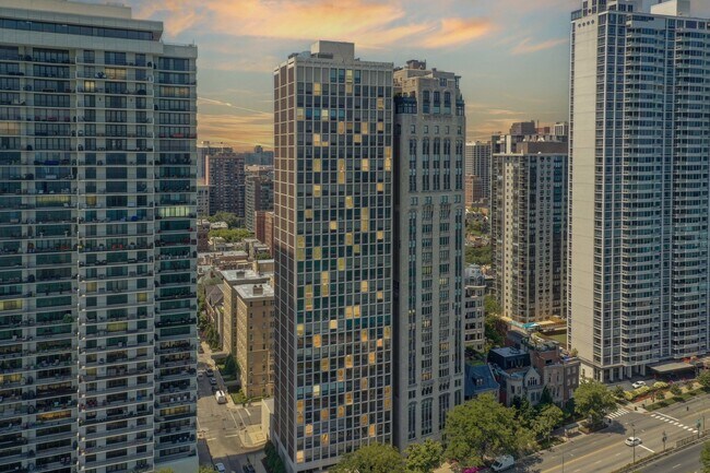 Building Photo - 1240 N Lake Shore Dr