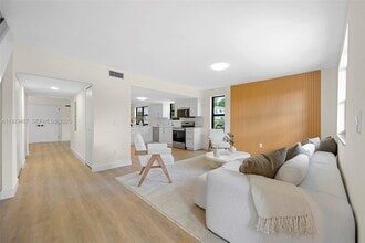 Building Photo - 7994 Crespi Blvd