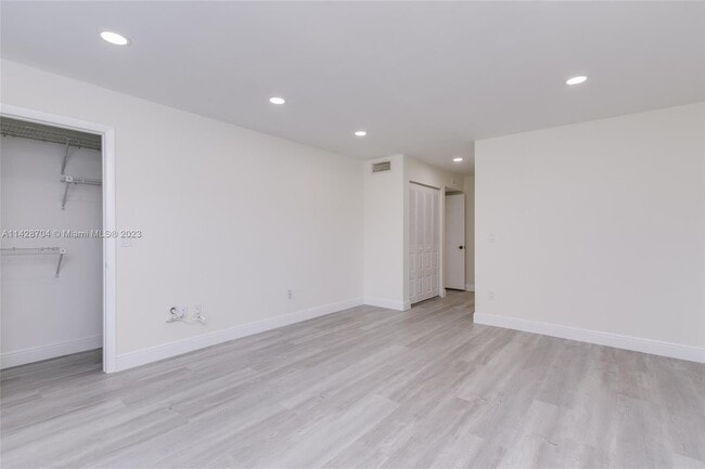 Building Photo - 21559 Cypress Hammock Dr