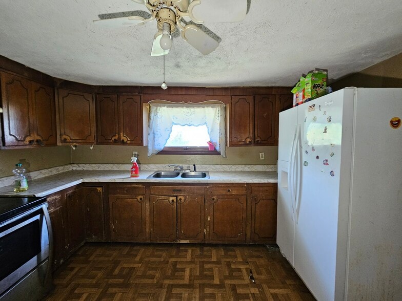 Building Photo - 1611 Mousette Ln