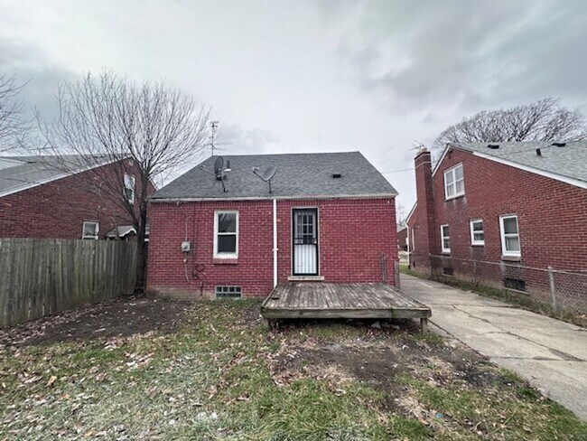 Building Photo - 11494 Wayburn St