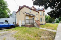 Building Photo - 423 8th St NW