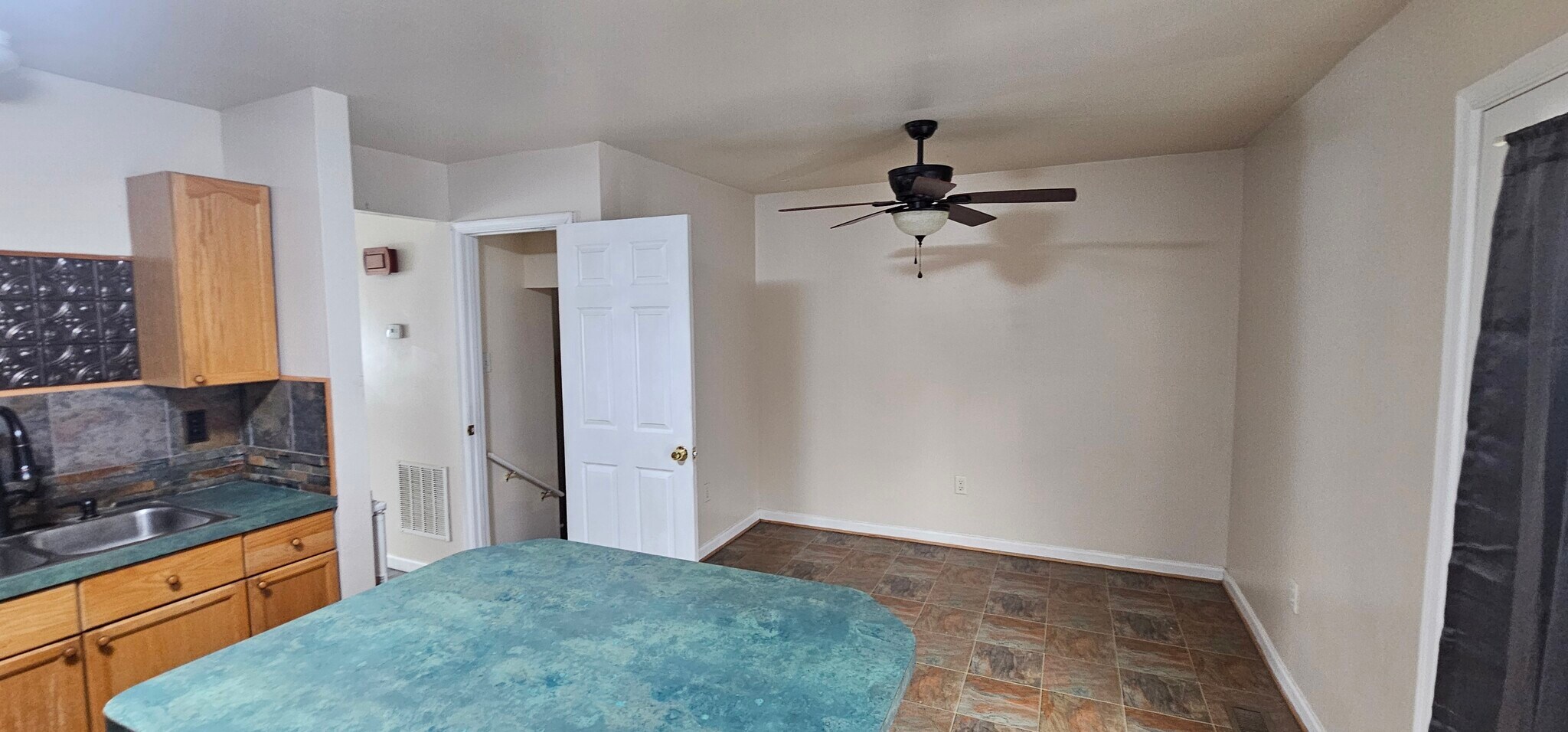 Building Photo - 9 E Calabash Ct