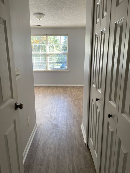 Building Photo - 2928 Mayer House Ct