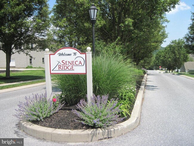 Building Photo - 7014 Seneca Ridge Dr