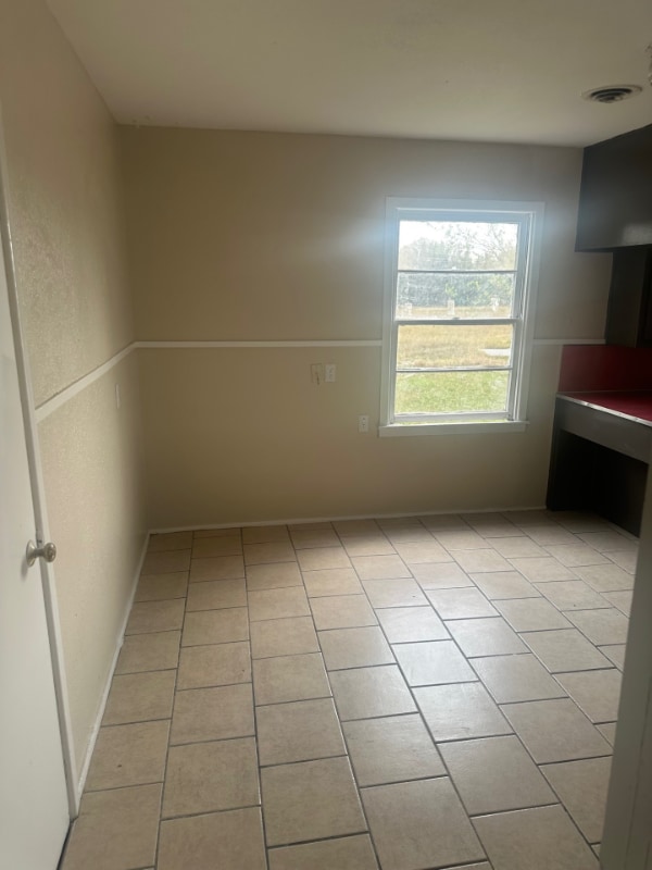 Building Photo - 1375 Old Bethany Rd