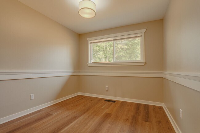 Building Photo - 4409 S 292nd St