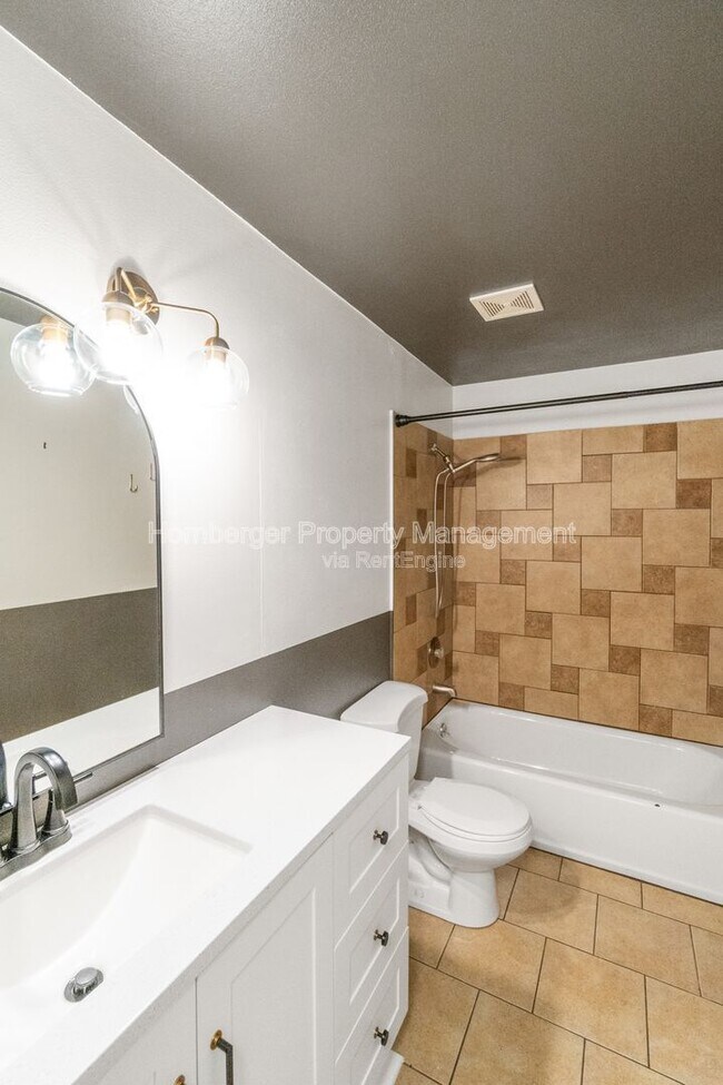 Building Photo - 13125 E 16th Ave