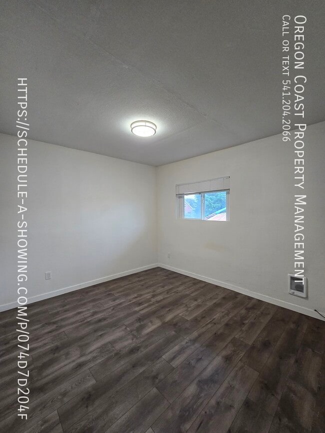Building Photo - 2519 6th St