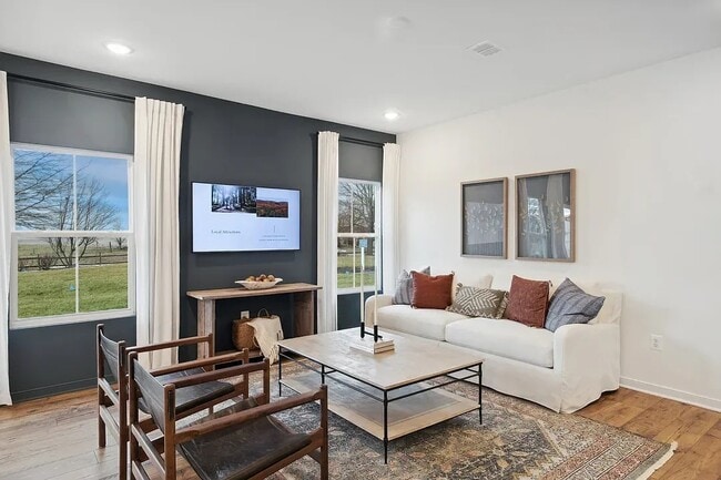 Building Photo - 132 Reformation Dr