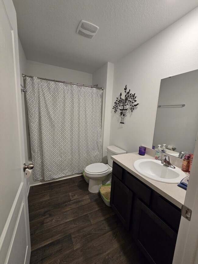 Building Photo - 108 Landing Blvd