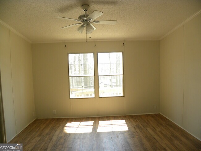 Building Photo - 297 Bell Acres Rd