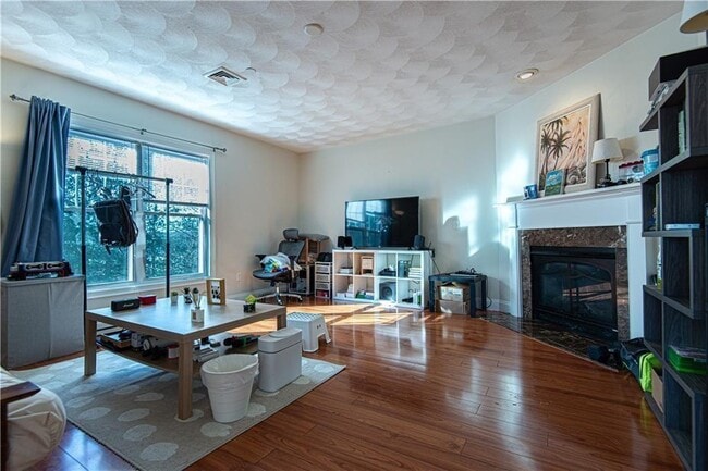 Building Photo - 200 Roger Williams Ave