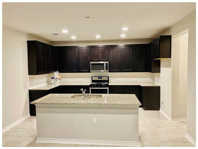 Building Photo - 1309 Hazleton Cove