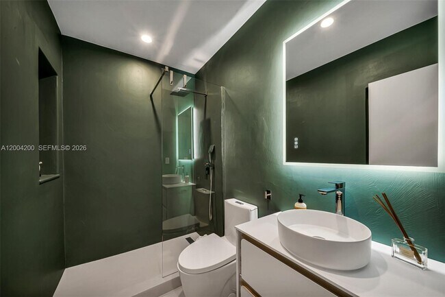 Building Photo - 1010 Placetas Ave