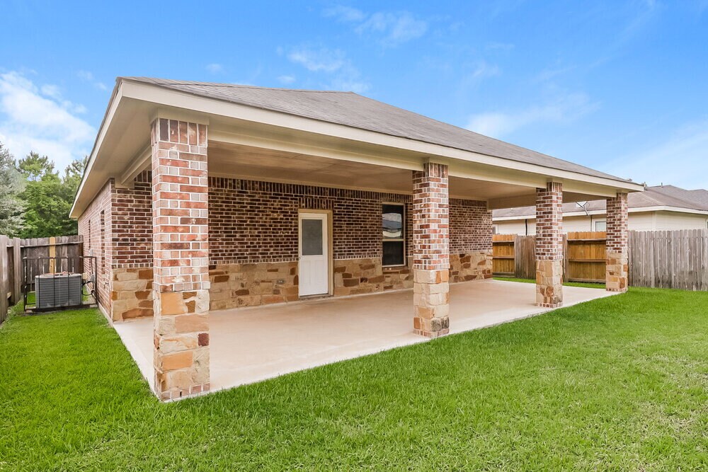 Building Photo - 23733 Briar Tree Dr