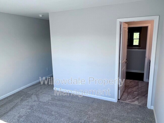 Building Photo - 5118 Cambrey Dr