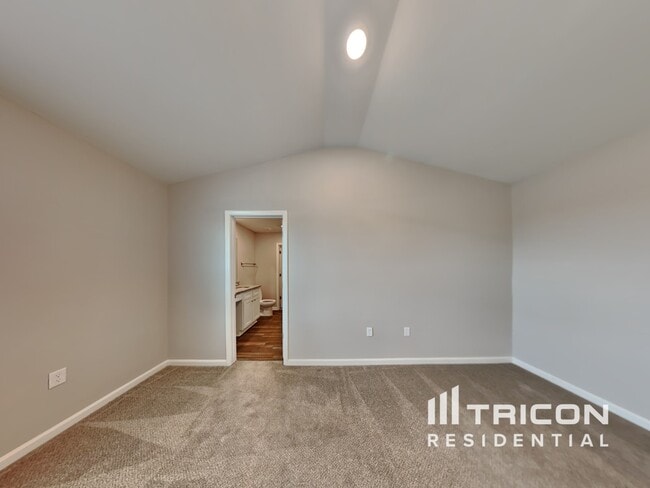 Building Photo - 260 Belcaro Dr