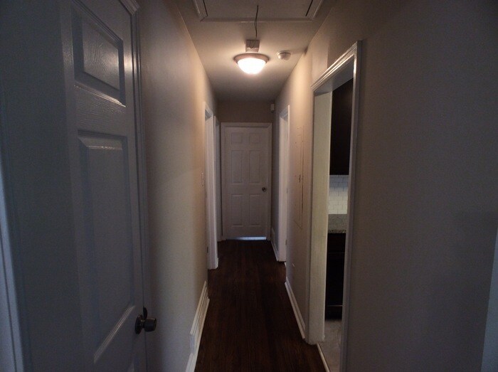 Building Photo - 2892 Horse Shoe Dr