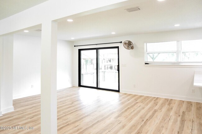 Building Photo - 3165 Creighton Forest Dr