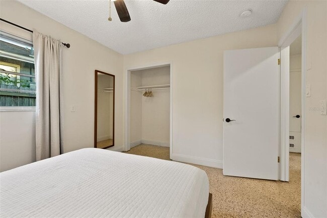 Building Photo - 314 W Alva St