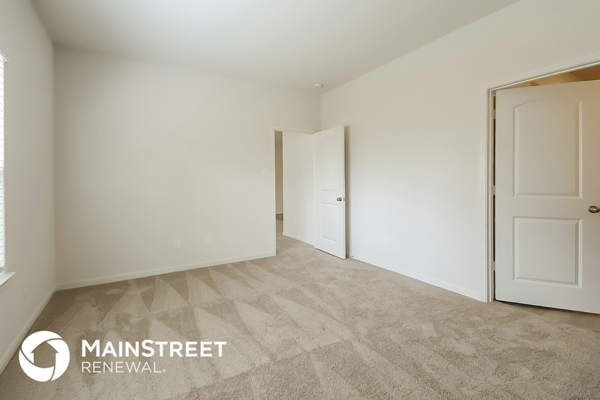 Building Photo - 26213 Raphael Dr