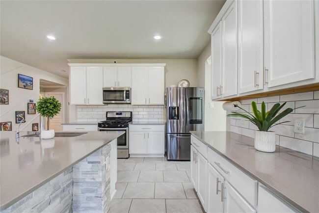 Building Photo - 29414 Emilys Rock Ln