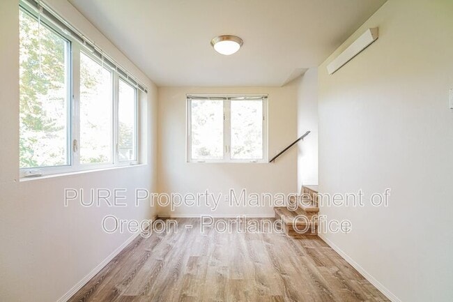 Building Photo - 5263 N Harvard St