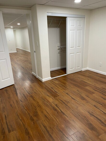 Building Photo - 214 Eagle Ave