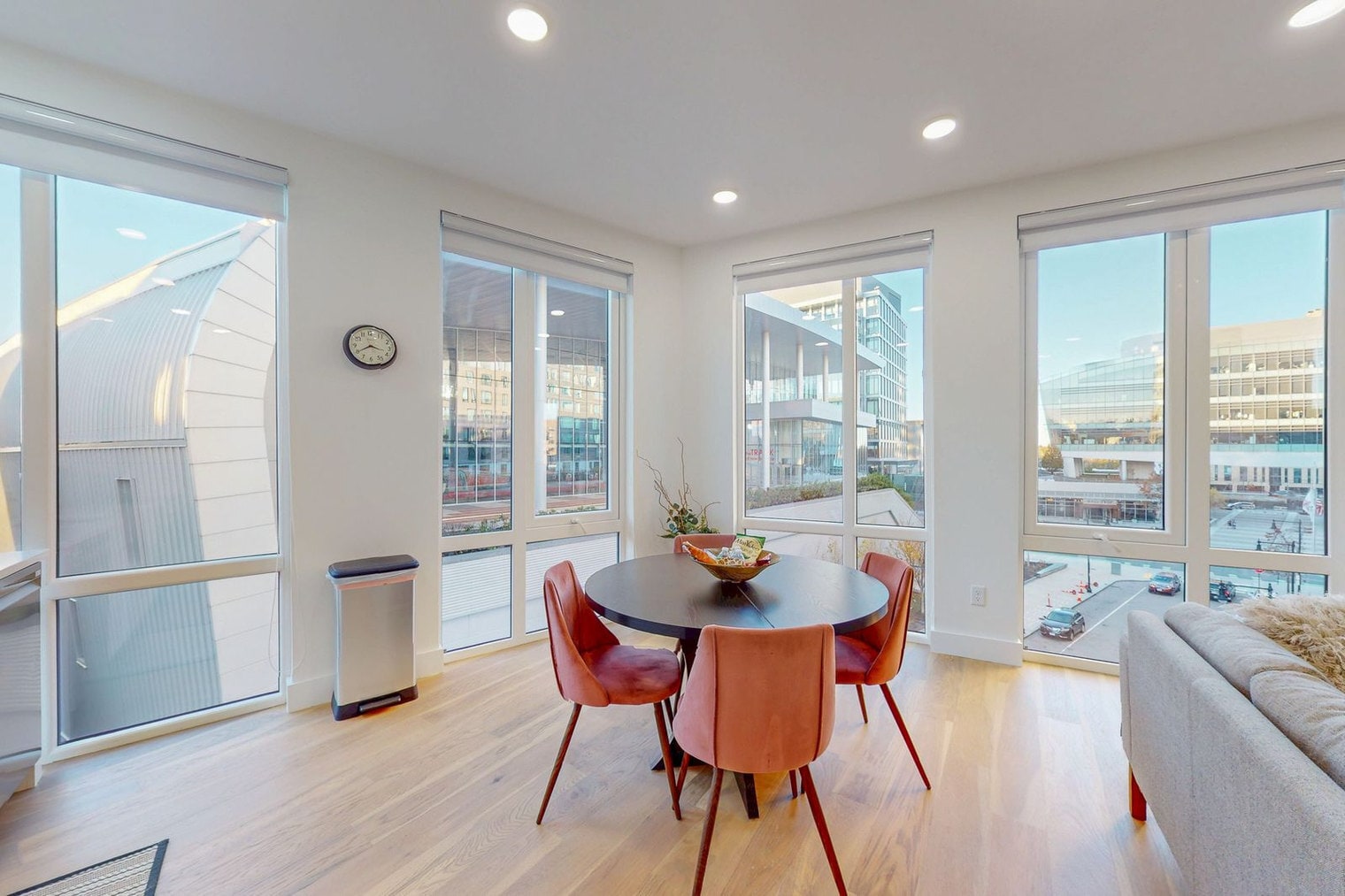 Building Photo - 38 Hichborn St