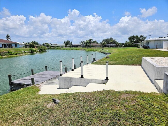 Building Photo - 2353 Bal Harbour Dr