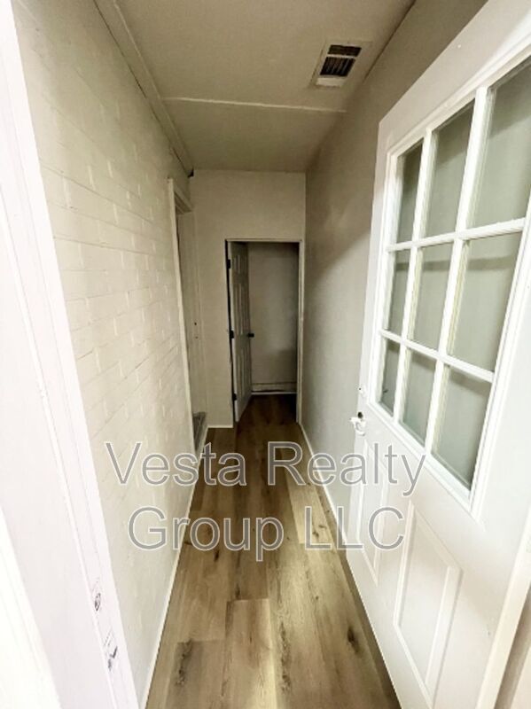 Building Photo - 1595 Winston Dr