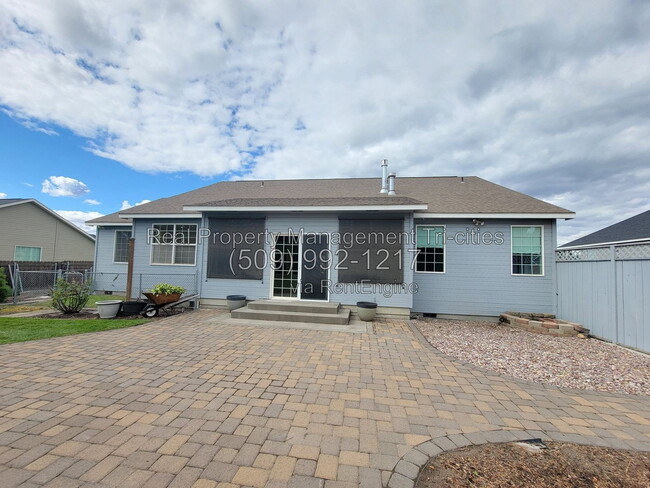 Building Photo - 4111 Joshua Dr