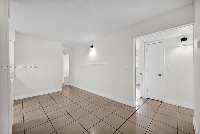 Building Photo - 861 SW 74th Terrace