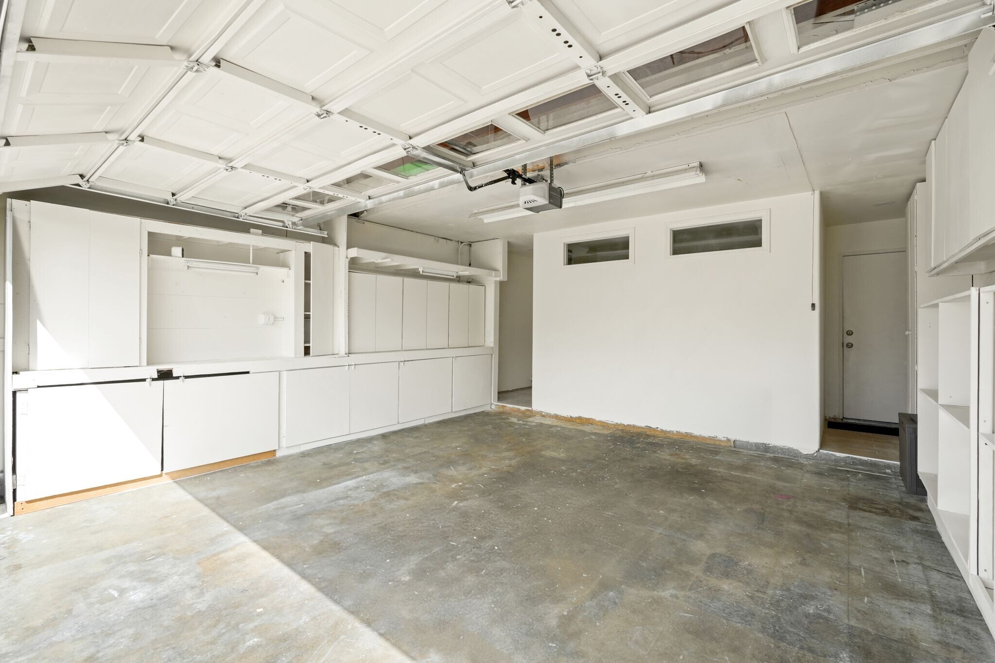 Building Photo - 27480 Cherry Creek Dr