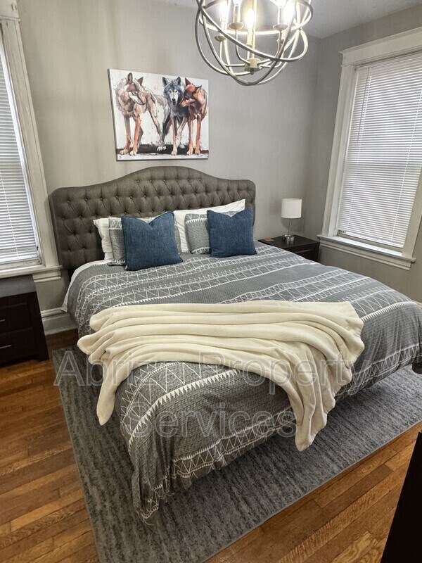 Building Photo - 1651 S Spring Ave