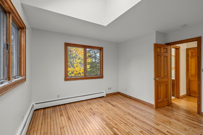 Building Photo - 14 Clearview Terrace