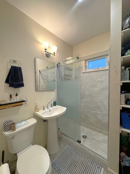 Building Photo - 28 Lexington Ave